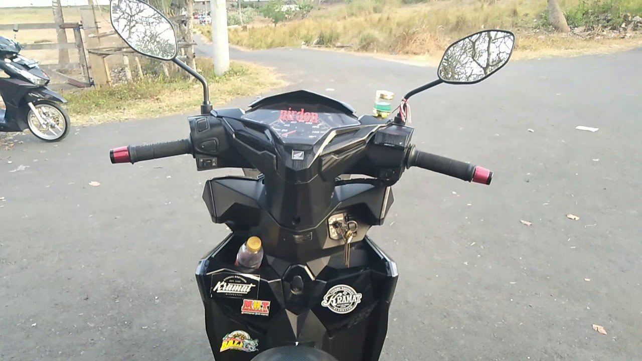 5 Aksesoris Motor Wajib Tahun Ini: Tingkatkan Gaya dan Fungsionalitas Berkendara!