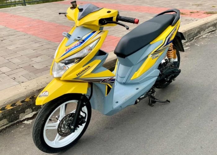 5 Aksesoris Motor yang Wajib Dimiliki Pengendara Baru