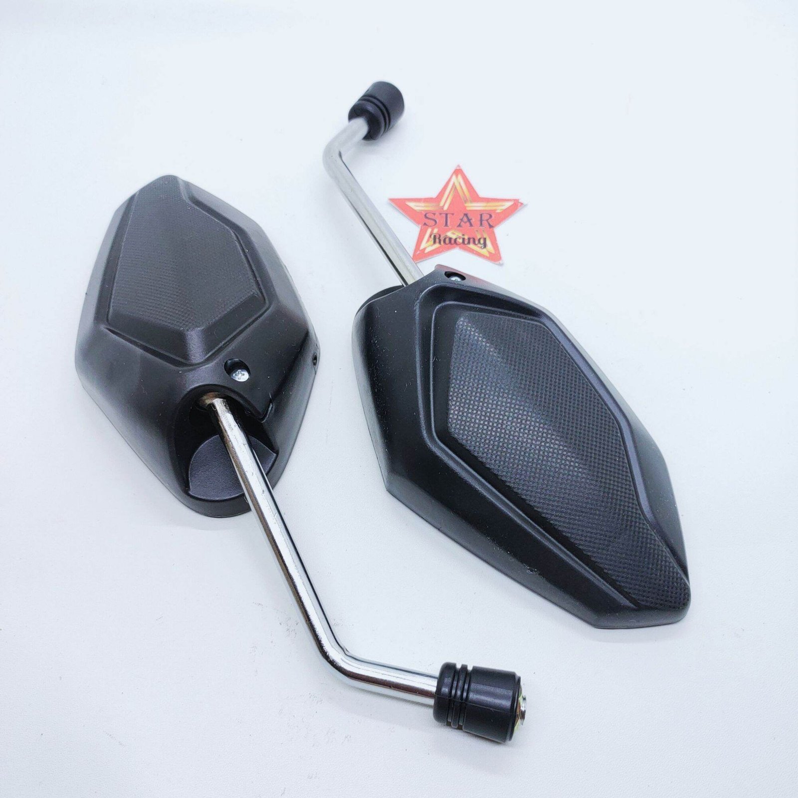 5 Aksesori Motor Ajaib yang Wajib Punya di 2024: Upgrade Perjalananmu!