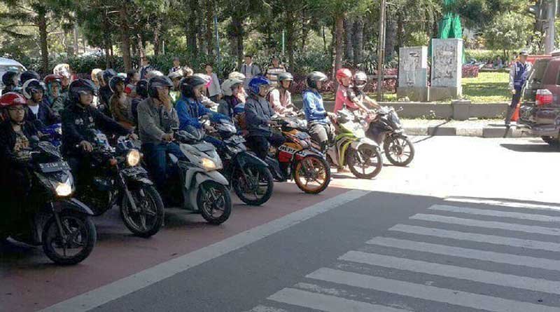 Sulap Motor Lama Jadi Baru: Trik Cerdas Pilihan Aksesoris Inovatif