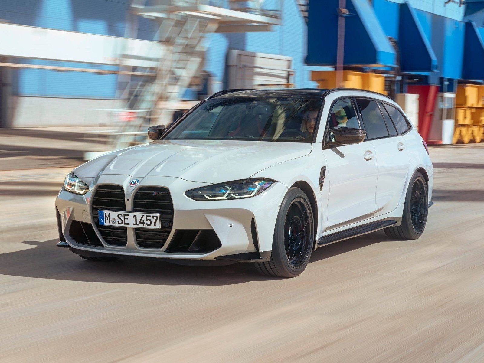 Sulap Motor Jadi Lebih Keren? Ini Dia Pilihan Aksesori Terbaik!