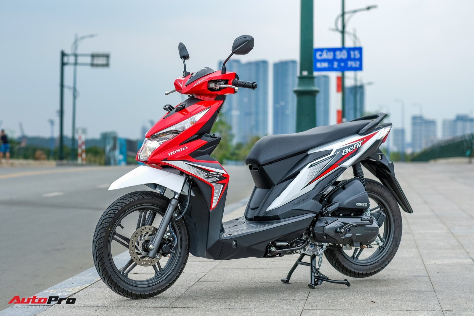 5 Aksesoris Motor Wajib Punya di Tahun 2024: Tingkatkan Gaya & Fungsi!